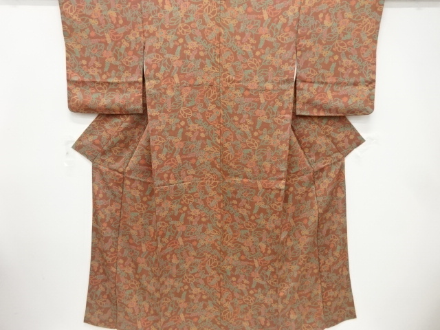 花模様　小紋着物